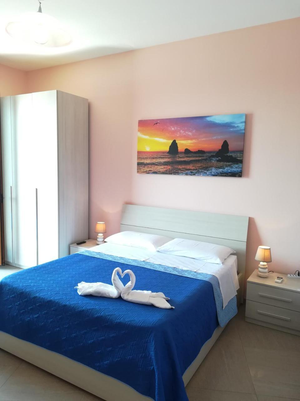 B&B La Spiaggetta Di Stazzo 아치레알레 외부 사진
