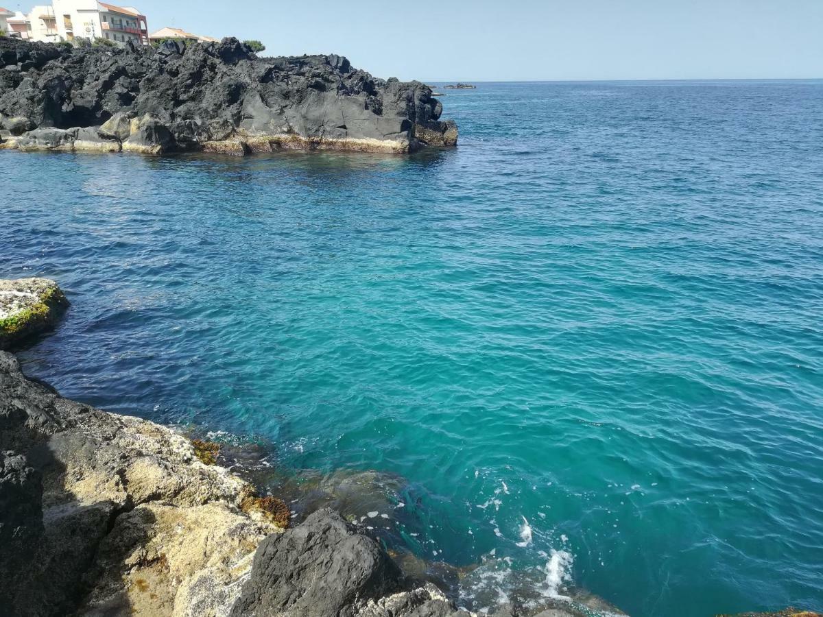 B&B La Spiaggetta Di Stazzo 아치레알레 외부 사진